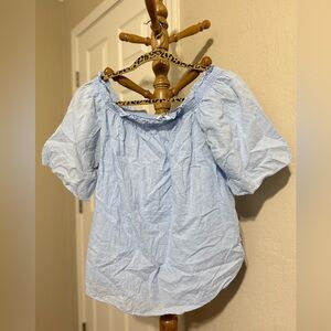 4/$15 H&M Light Blue Swiss Dot Short Sleeve Women’s Top Size 8